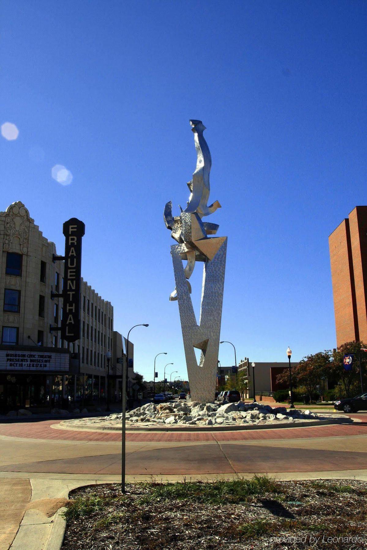 Hotel Hampton Muskegon